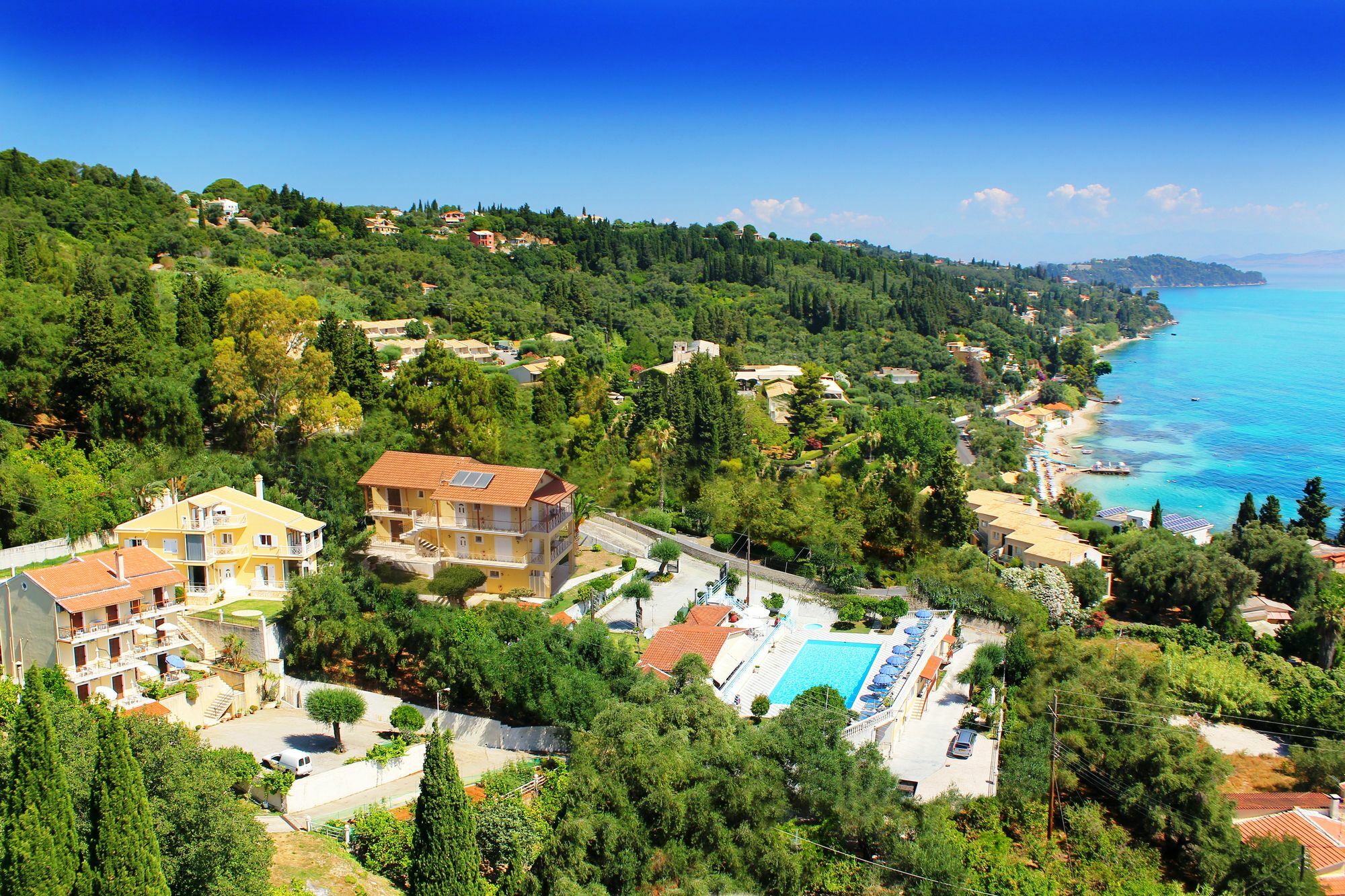 Brentanos Apartments - A - View Of Paradise Gastouri  Екстериор снимка